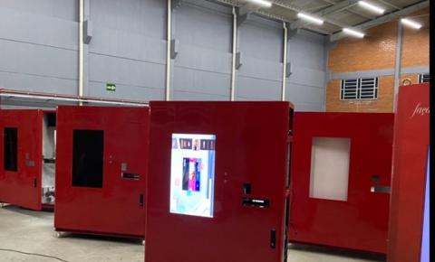 Rede lança primeira máquina automática de pizza do Brasil